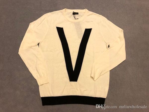 19ss europe italy luxury sweater pullover men s designer sweaters long sleeve designer sweatshirt letter v print knitwear new, White;black
19ss europe italy luxury sweater pullover men s designer sweaters long sleeve designer sweatshirt letter v print knitwear new, White;black