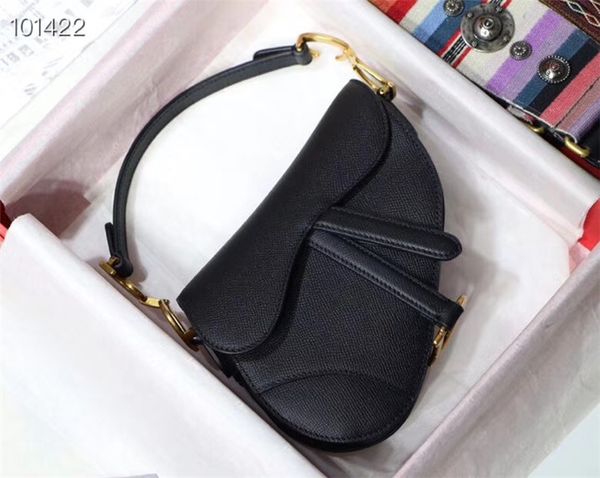 2019 new genuine leather women de igner cro body bag houlder bag 2018 brand fa hion luxury de igner bag addle bag 18 6 15cm
2019 new genuine leather women de igner cro body bag houlder bag 2018 brand fa hion luxury de igner bag addle bag 18 6 15cm