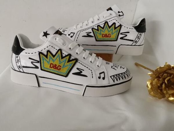 white women's leather shoes men's and women's casual shoes black gold red fashion comfortable flat shoes size 35-46 0252
white women's leather shoes men's and women's casual shoes black gold red fashion comfortable flat shoes size 35-46 0252