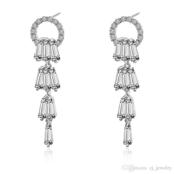 моды личности длинные серьги кулон дамы ювелирные изделия adornment цвета серебра изысканный медный циркон серьги высокого качества, Golden;silver
моды личности длинные серьги кулон дамы ювелирные изделия adornment цвета серебра изысканный медный циркон серьги высокого качества, Golden;silver