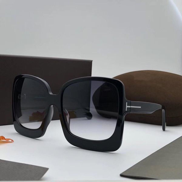 0617 sunglasses for women fashion designer popular retro style uv protection lens frame come with package 617, White;black
0617 sunglasses for women fashion designer popular retro style uv protection lens frame come with package 617, White;black