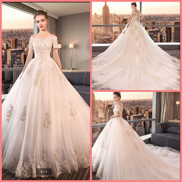 2020 new arrival white lace appliques ball gown wedding dresses off the shoulder short sleeve luxury bridal gowns chapel train selling
2020 new arrival white lace appliques ball gown wedding dresses off the shoulder short sleeve luxury bridal gowns chapel train selling