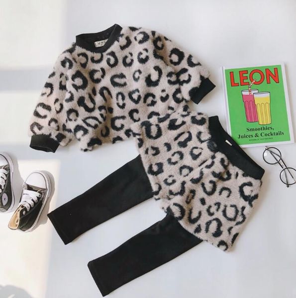2019 girls 2pcs leoaprd set sweatshirt+long pants thicken winter kids suits 2-7t pp303, White
2019 girls 2pcs leoaprd set sweatshirt+long pants thicken winter kids suits 2-7t pp303, White