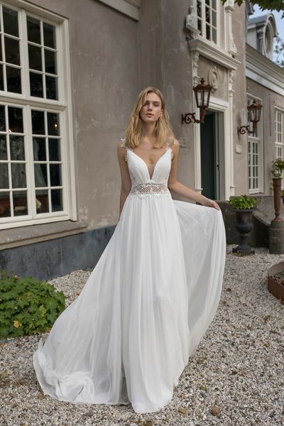 new white chiffon beach wedding dresses lace straps v neck floor length vintage boho modest wedding dress robes de mariée bohème 2019
new white chiffon beach wedding dresses lace straps v neck floor length vintage boho modest wedding dress robes de mariée bohème 2019