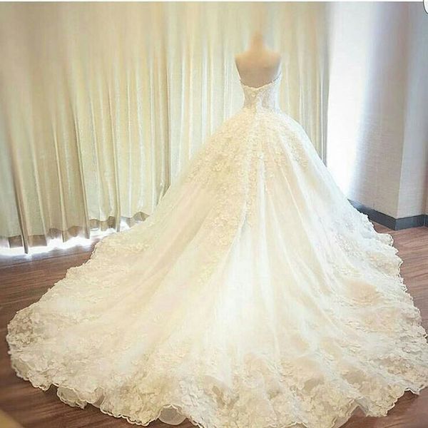 ball gown luxury wedding dresses beaded flower appliques lace sweetheart court train bridal gowns court train custom size robes de mariee, White
ball gown luxury wedding dresses beaded flower appliques lace sweetheart court train bridal gowns court train custom size robes de mariee, White