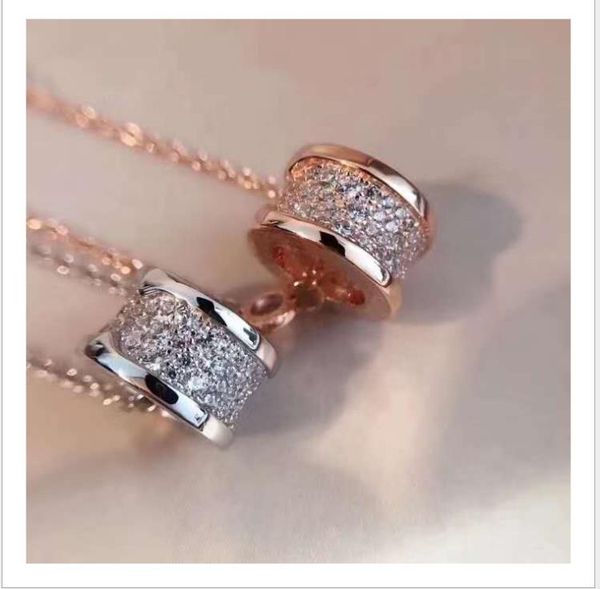 full diamond necklace women's fashion precision work face rose gold lock bone titanium steel pendant, Silver
full diamond necklace women's fashion precision work face rose gold lock bone titanium steel pendant, Silver