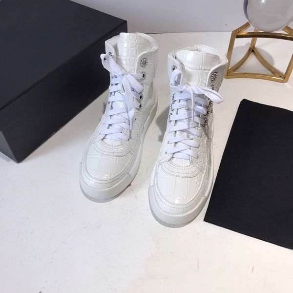 2019 platform paris shoes new designer women/men sport air shoes white genuine leather sequins casual shoes ing, Black
2019 platform paris shoes new designer women/men sport air shoes white genuine leather sequins casual shoes ing, Black