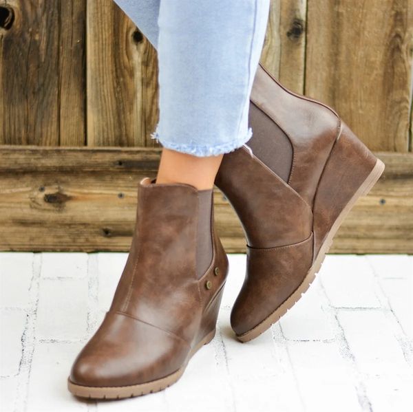 puiemntiua autumn women boots leather flat ankle boots middle tube female casual shoes short short for women, Black
puiemntiua autumn women boots leather flat ankle boots middle tube female casual shoes short short for women, Black