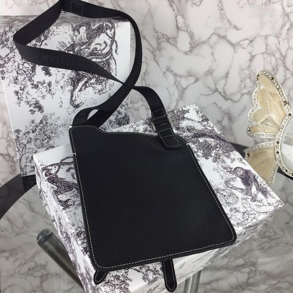 2019 classic designer womens handbag fashion solid black shoulder bag genuine leather messenger clutch purse luxury saddle bag
2019 classic designer womens handbag fashion solid black shoulder bag genuine leather messenger clutch purse luxury saddle bag