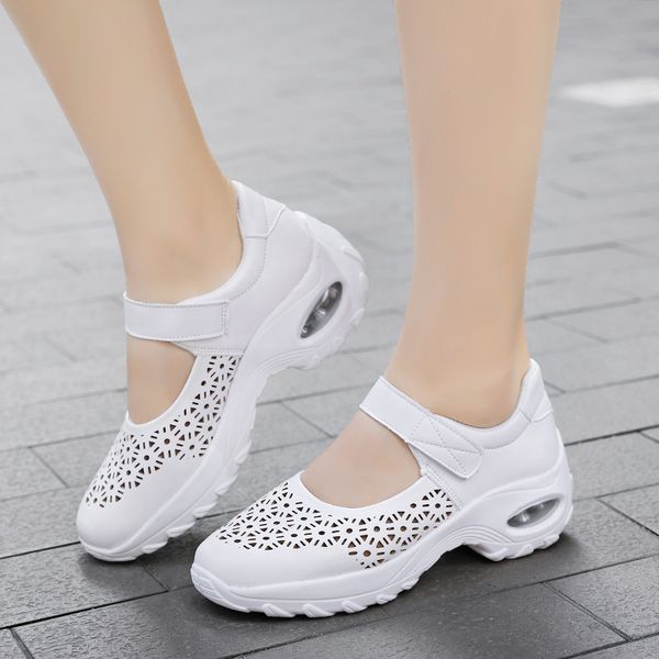 casual walking shoes woman outdoor slip-on breathe mesh fashion sneakers for women non-slip comfort wedge platform loafers
casual walking shoes woman outdoor slip-on breathe mesh fashion sneakers for women non-slip comfort wedge platform loafers