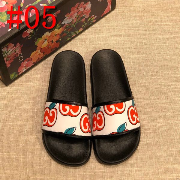 19ss men slippers casual embroidery leather shoes summer beach sandals designer animal pattern black leather sandals, Blue;gray
19ss men slippers casual embroidery leather shoes summer beach sandals designer animal pattern black leather sandals, Blue;gray