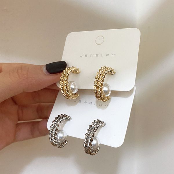 2020 new pearl hoop earrings for women exaggerates vintage pearl circle ear rings earrings fashion europe nightclub jewelry, Golden;silver
2020 new pearl hoop earrings for women exaggerates vintage pearl circle ear rings earrings fashion europe nightclub jewelry, Golden;silver