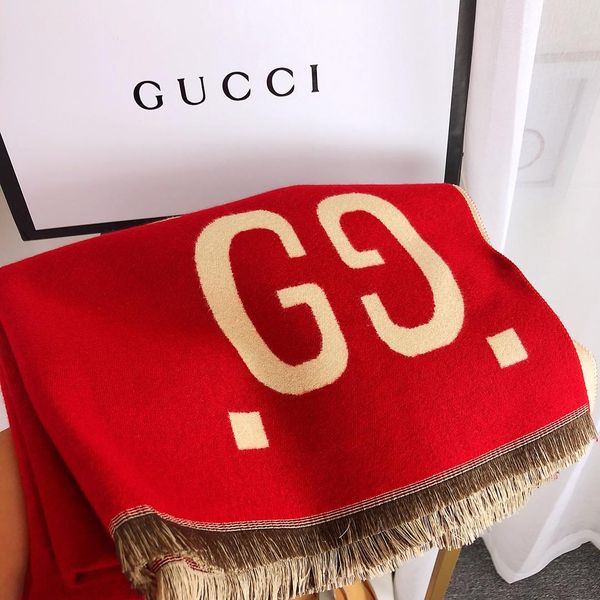 2019 winter luxury 100% cashmere scarf, classic big-letter scarves for both male and female designers, as a gift, Blue;gray
2019 winter luxury 100% cashmere scarf, classic big-letter scarves for both male and female designers, as a gift, Blue;gray