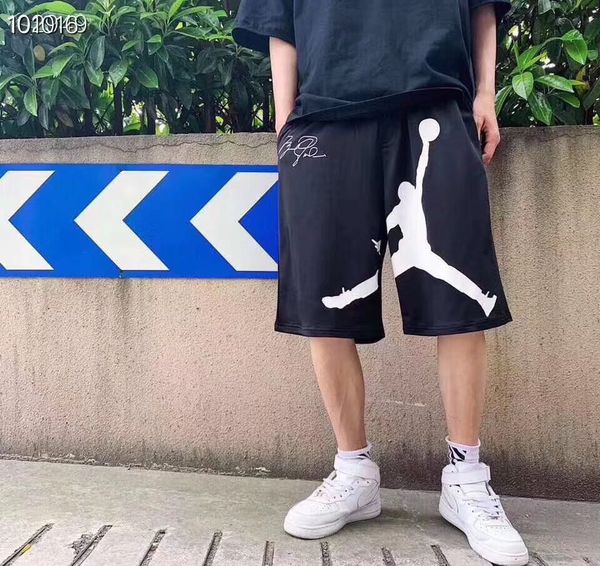 brand women mens designer summer shorts pants fashion print drawstring beach swim shorts homme luxury sweatpants hip hop streetwear 888
brand women mens designer summer shorts pants fashion print drawstring beach swim shorts homme luxury sweatpants hip hop streetwear 888