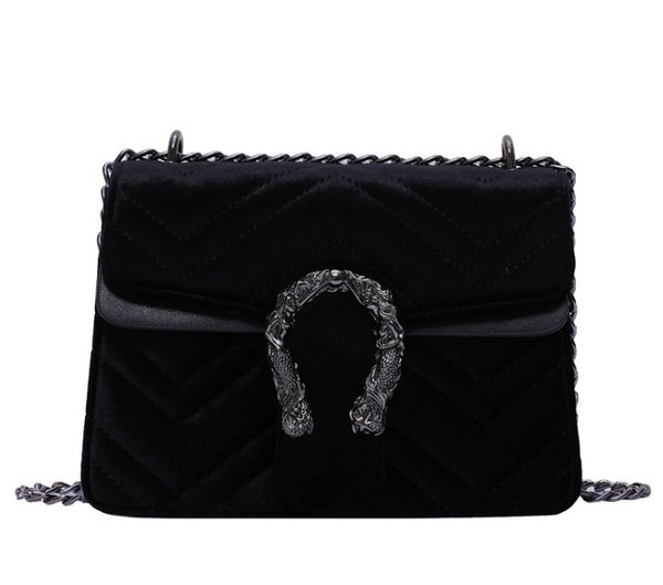 women velour shoulder bag solid color chain buckle crossbody bolsa feminina handbags women bags
women velour shoulder bag solid color chain buckle crossbody bolsa feminina handbags women bags