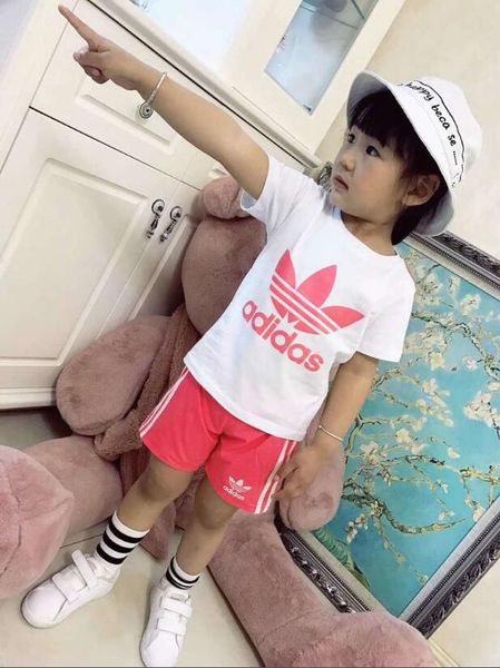 2019 new Baby Boys And Girls Suit Brand ADIDAS Tracksuits Kids Clothing Set Hot Sell Fashion Spring Autumn Long Sleeve Garment
2019 new Baby Boys And Girls Suit Brand ADIDAS Tracksuits Kids Clothing Set Hot Sell Fashion Spring Autumn Long Sleeve Garment