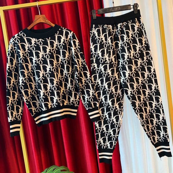 wool blend 2019 jacquard weaving letter long sleeve round neck jacket + feet pants 6696767, White
wool blend 2019 jacquard weaving letter long sleeve round neck jacket + feet pants 6696767, White