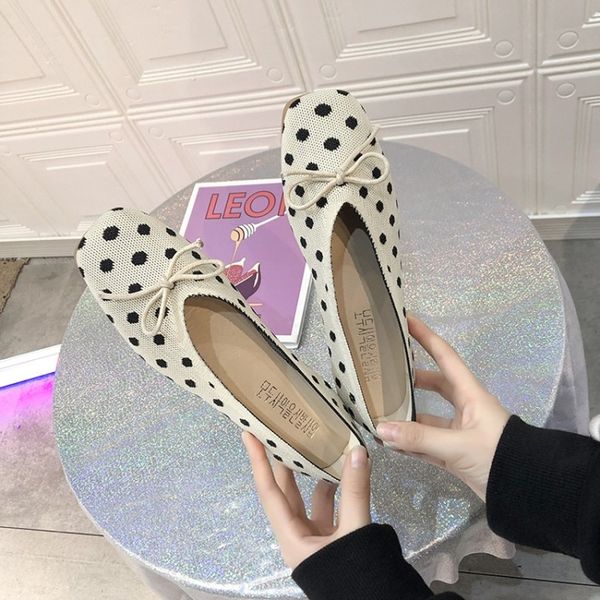 fashion singles flats new womens casual shoes dot print bow shallow mouth soft leather soft bottom lazy loafers flats j14-76, Black
fashion singles flats new womens casual shoes dot print bow shallow mouth soft leather soft bottom lazy loafers flats j14-76, Black