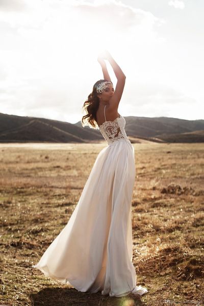 2020 new vintage lace beach wedding dresses spaghetti a-line chiffon floor length bridal dresses simple wedding gowns 2018, White
2020 new vintage lace beach wedding dresses spaghetti a-line chiffon floor length bridal dresses simple wedding gowns 2018, White