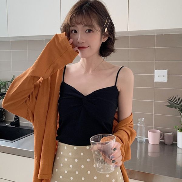 women's summer v-neck bottoming camisole knitted camisole solid color temperament knitted, Black;white
women's summer v-neck bottoming camisole knitted camisole solid color temperament knitted, Black;white