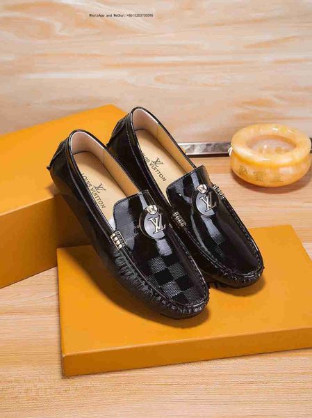Men's High Quality Oxfords Shoes British Style Carved Genuine Leather Business Men Flats
Men's High Quality Oxfords Shoes British Style Carved Genuine Leather Business Men Flats