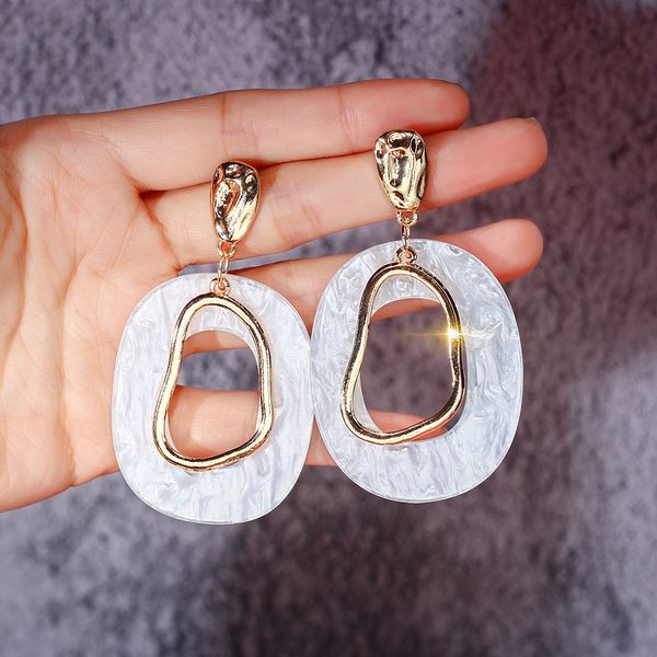 ek886 bohemia round acrylic drop earrings cold wind earrings for women gold color metal irregular resin earrings fashion jewelry, Silver
ek886 bohemia round acrylic drop earrings cold wind earrings for women gold color metal irregular resin earrings fashion jewelry, Silver