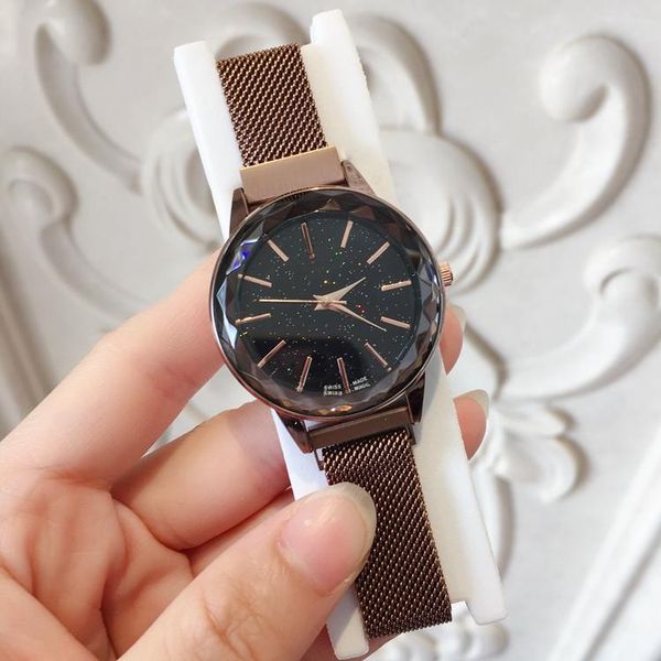 2019 brand new fashion high quaility model women dress watch relojes de marca mujer luxury lady wristwatch classic quartz magnet buckle, Slivery;brown
2019 brand new fashion high quaility model women dress watch relojes de marca mujer luxury lady wristwatch classic quartz magnet buckle, Slivery;brown