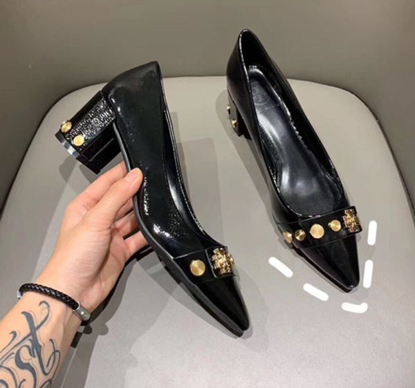 brand designer luxury women shoes genuine leather rivets pointed 3cm 5cm high heels shoes shallow mouth lady work party wedding fashion shoe, Black
brand designer luxury women shoes genuine leather rivets pointed 3cm 5cm high heels shoes shallow mouth lady work party wedding fashion shoe, Black