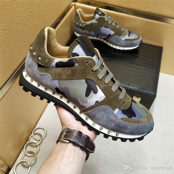 Mens designer shoes Camo GARAVANI ROCKRUNNER designer Sneakers off gray white casual Leather outdoor Shoes for man vetements
Mens designer shoes Camo GARAVANI ROCKRUNNER designer Sneakers off gray white casual Leather outdoor Shoes for man vetements