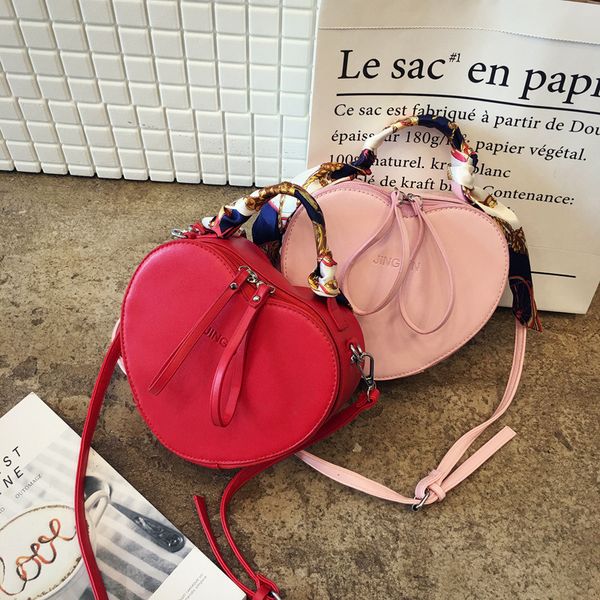 spring 2020 new fashion trend women's bag peach heart small bag personalized scarf handbag shoulder messenger
spring 2020 new fashion trend women's bag peach heart small bag personalized scarf handbag shoulder messenger