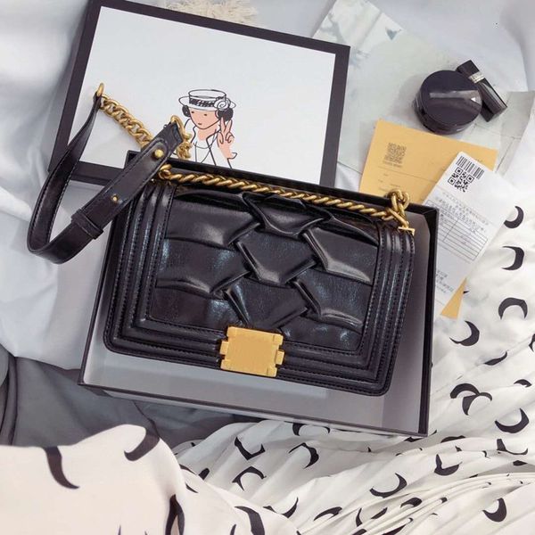 2020 fashion women designer handbags mini shoulder bags genuine leather bags fold design crossbody bags purse with box
2020 fashion women designer handbags mini shoulder bags genuine leather bags fold design crossbody bags purse with box