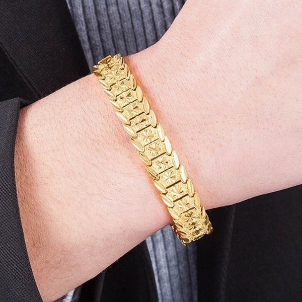 2019 new men golden chain link bracelet hip hop jewelry gold thick heavy copper material women chain bracelet, Black
2019 new men golden chain link bracelet hip hop jewelry gold thick heavy copper material women chain bracelet, Black