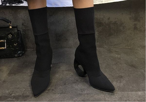 new fashion comfortable pointed toes half boots pointed heels england style black ladies martin boots ing
new fashion comfortable pointed toes half boots pointed heels england style black ladies martin boots ing