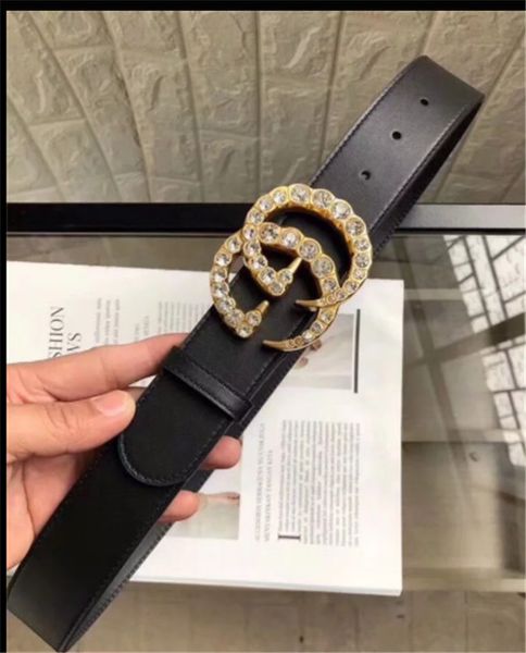 2020 fashion mens belts leather business belt buckles luxury belts black strap big gold buckle womens belt with box, Black;brown
2020 fashion mens belts leather business belt buckles luxury belts black strap big gold buckle womens belt with box, Black;brown