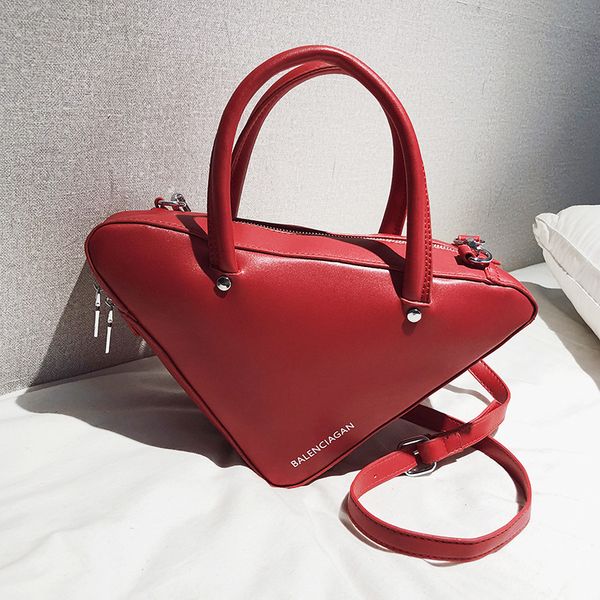 2019 new fashion simple letter personality triangulation handbag single shoulder oblique straddling women's bag
2019 new fashion simple letter personality triangulation handbag single shoulder oblique straddling women's bag