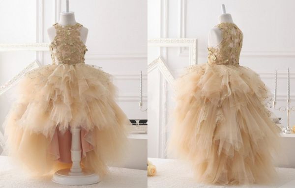 lovely champagne hi low flower girls dresses for weddings jewel neck ball gown ruffles 3d floral flowers tulle first communion dress, White;blue
lovely champagne hi low flower girls dresses for weddings jewel neck ball gown ruffles 3d floral flowers tulle first communion dress, White;blue