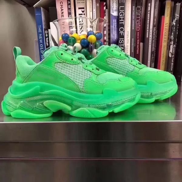 17fw balèncìaga triple s 3.0 air trainer luxury desìgner brand sneakers combination nitrogen crystal bottom dad casual shoes 112811
17fw balèncìaga triple s 3.0 air trainer luxury desìgner brand sneakers combination nitrogen crystal bottom dad casual shoes 112811