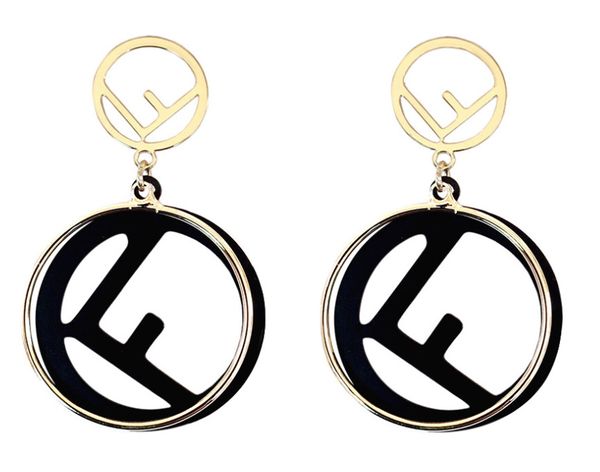 2020 high-end fashion earrings high jewelry black circle with letter earrings elegant temperament simple women's jewelry, Golden
2020 high-end fashion earrings high jewelry black circle with letter earrings elegant temperament simple women's jewelry, Golden