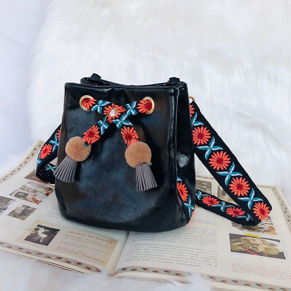 sutasuta handmade women's chinese embroidery mini black bag small fresh lovely shoulder messenger bag
sutasuta handmade women's chinese embroidery mini black bag small fresh lovely shoulder messenger bag
