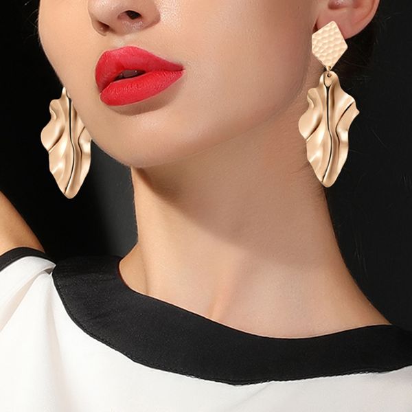 women girls irregular waved pendant earrings drop dangle alloy beauty earrings jewelry, Silver
women girls irregular waved pendant earrings drop dangle alloy beauty earrings jewelry, Silver