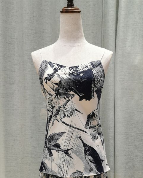 2020 summer pure yuan re-carving simple skin white temperament z he small fish printed camisole vest vest flying fish, Camo
2020 summer pure yuan re-carving simple skin white temperament z he small fish printed camisole vest vest flying fish, Camo