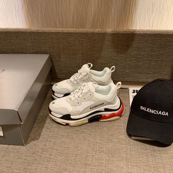 179designer to create casual and comfortable all-match sports shoes, travel shoes outsole non-slip design with original box delivery, Black
179designer to create casual and comfortable all-match sports shoes, travel shoes outsole non-slip design with original box delivery, Black