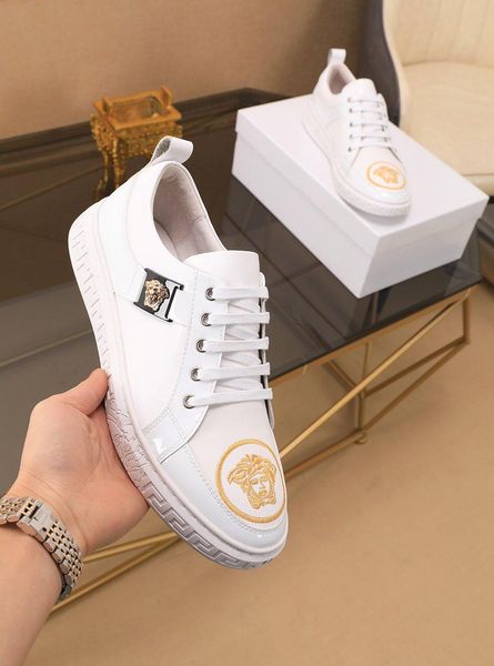 2020y limited edition medusa printed lace-up sneakers high-end genuine leather comfortable wild running men's shoes, size: 38-45, Black
2020y limited edition medusa printed lace-up sneakers high-end genuine leather comfortable wild running men's shoes, size: 38-45, Black