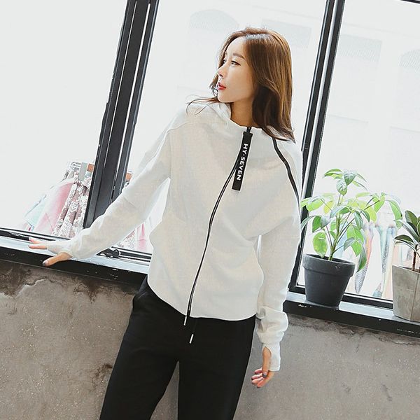 2020 women splice zipper sport jacket fitness yoga jacket running coat sport gym clothing long sleeve sports sweatershirt, Black;red
2020 women splice zipper sport jacket fitness yoga jacket running coat sport gym clothing long sleeve sports sweatershirt, Black;red