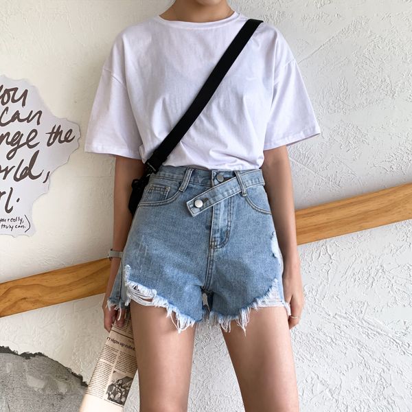2020 new shorts large size denim shorts women's fat sister new high waist pants hole pants, Blue
2020 new shorts large size denim shorts women's fat sister new high waist pants hole pants, Blue