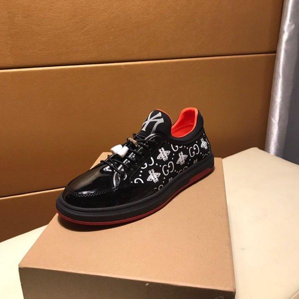 2020i high-end medusa printed leather low-casual men's shoes, fashionable large size lace-up outdoor sports running shoes, size: 38, Black
2020i high-end medusa printed leather low-casual men's shoes, fashionable large size lace-up outdoor sports running shoes, size: 38, Black