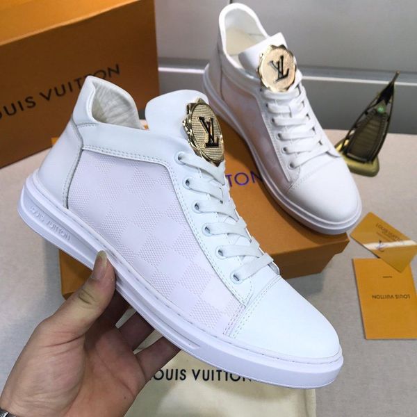 new21 luxury men's casual shoes fashion comfortable sports shoes high to help travel men's shoes original box packaging zapatos ho, Black
new21 luxury men's casual shoes fashion comfortable sports shoes high to help travel men's shoes original box packaging zapatos ho, Black
