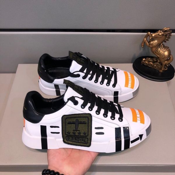 2020 luxury high-end printed men's leather low-daily sports shoes, high-quality casual wild tide shoes, size: 38-451, Black
2020 luxury high-end printed men's leather low-daily sports shoes, high-quality casual wild tide shoes, size: 38-451, Black