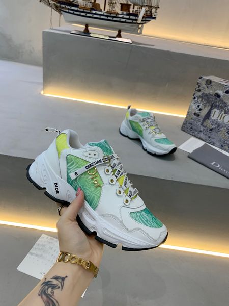 new34 luxury design ladies casual shoes, fashionable all-match sports shoes, outdoor breathable women's shoes, original box packaging, Black
new34 luxury design ladies casual shoes, fashionable all-match sports shoes, outdoor breathable women's shoes, original box packaging, Black