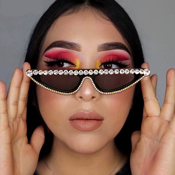 2020 fashion cat eye diamond sunglasses women vintage triangle shades rhinestone metal sun glasses for female, White;black
2020 fashion cat eye diamond sunglasses women vintage triangle shades rhinestone metal sun glasses for female, White;black